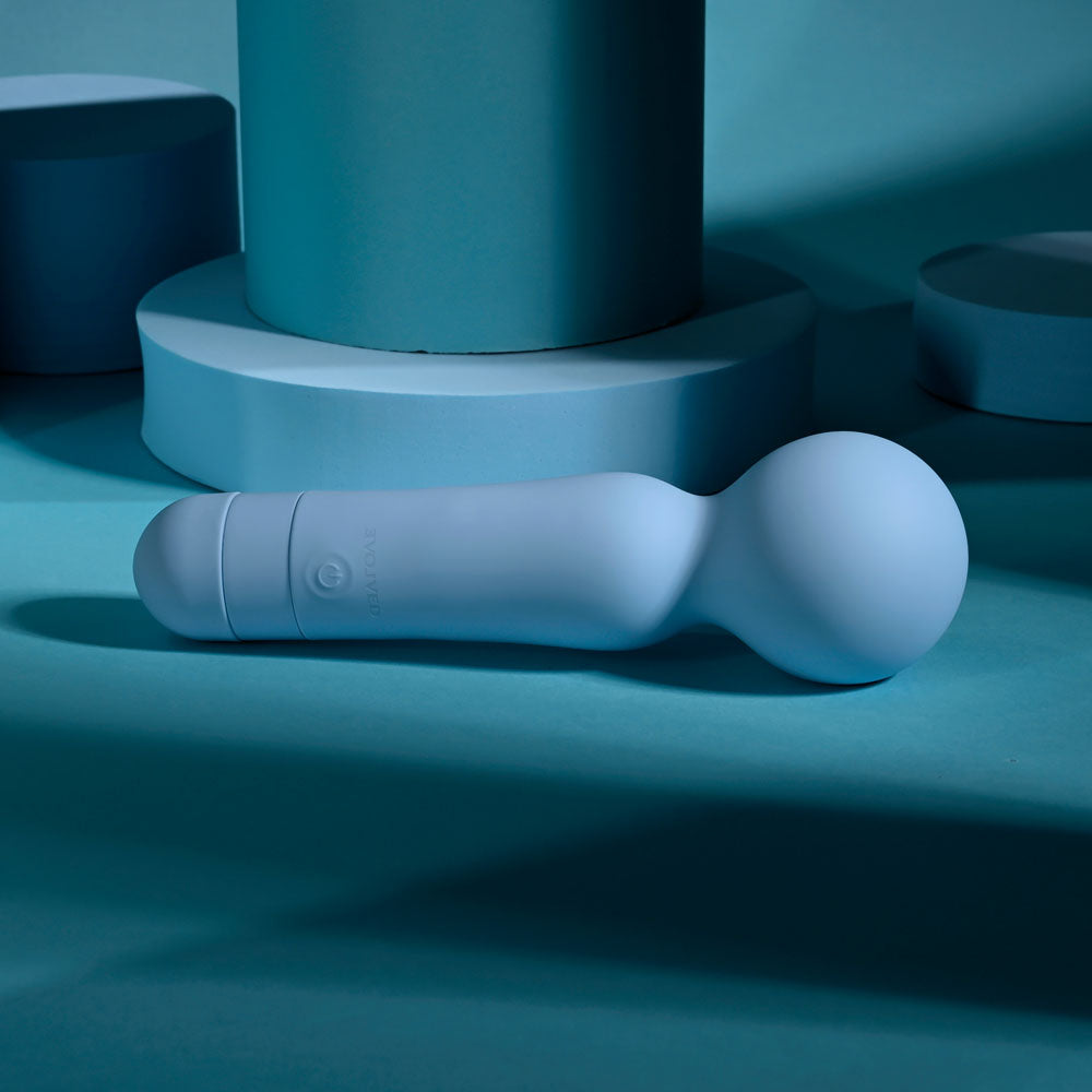 Evolved IRIS - Blue 18.3 cm USB Rechargeable Massage Wand